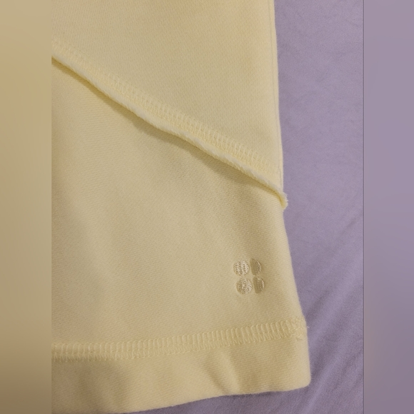 Sweatshirt - Picture 6 of 11